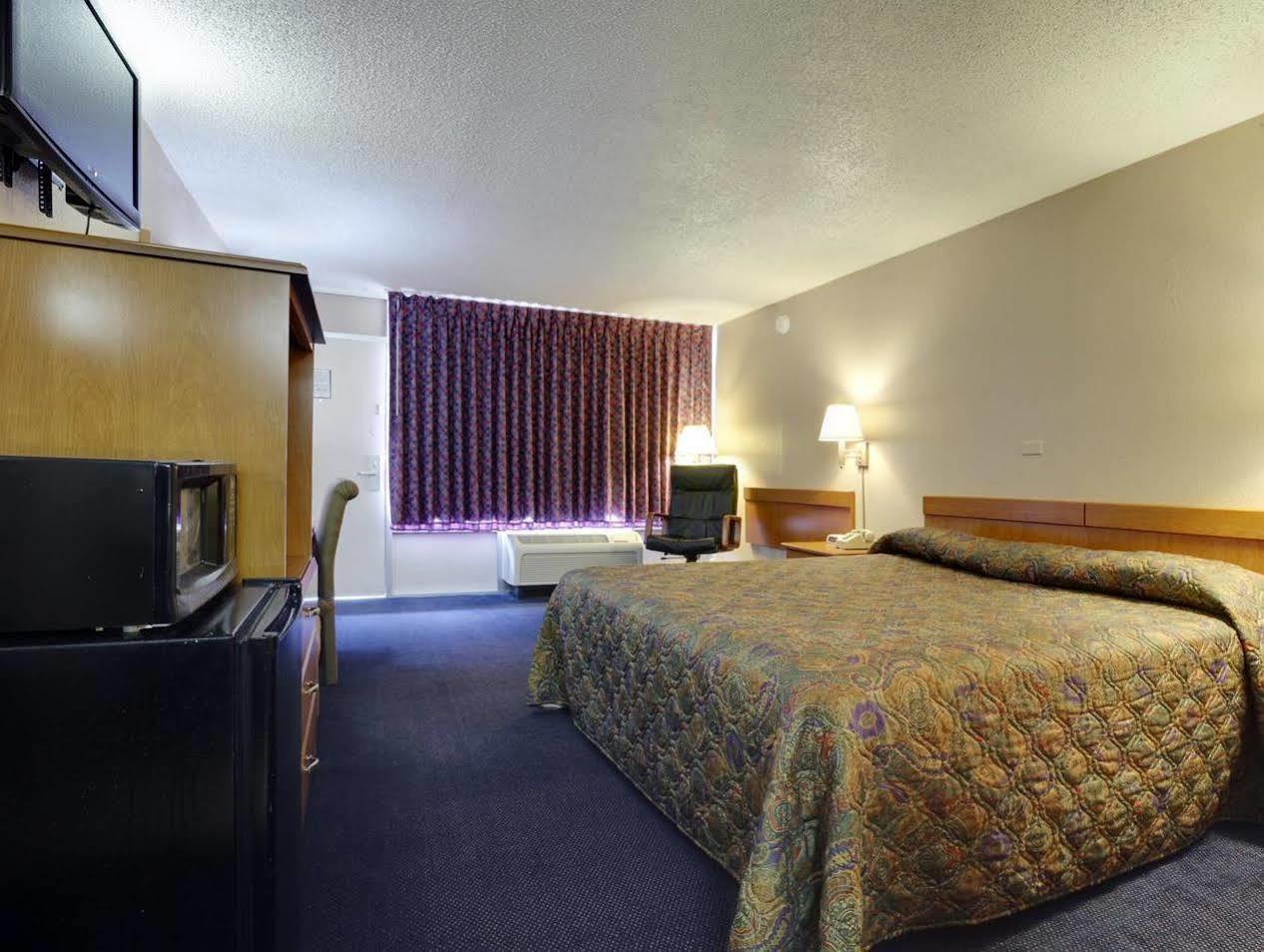 Americas Best Value Inn Alachua Buitenkant foto